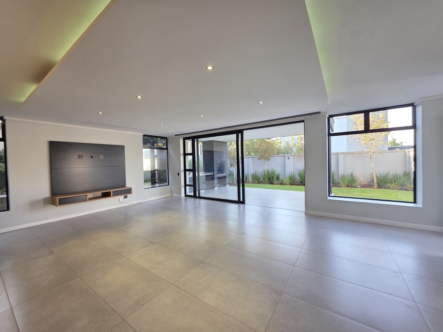 3 Bedroom Property for Sale in Waterkloof Heights Gauteng