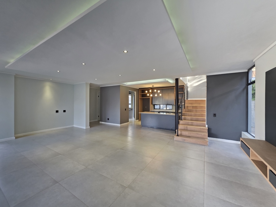 3 Bedroom Property for Sale in Waterkloof Heights Gauteng
