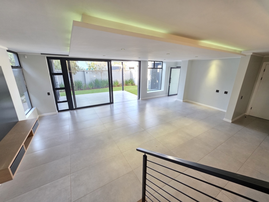 3 Bedroom Property for Sale in Waterkloof Heights Gauteng