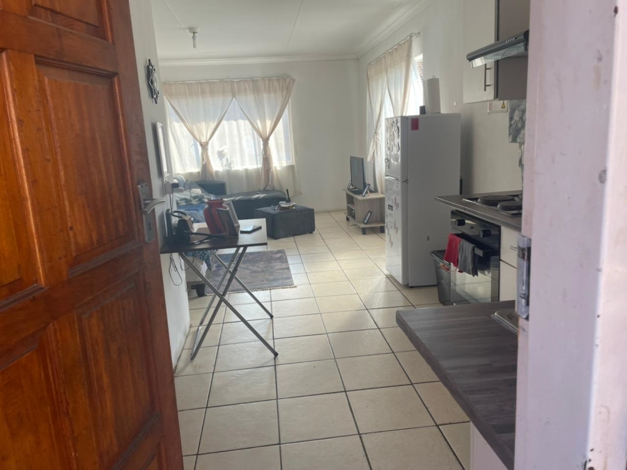 1 Bedroom Property for Sale in Lotus Gardens Gauteng