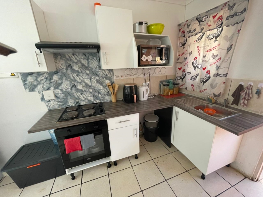 1 Bedroom Property for Sale in Lotus Gardens Gauteng