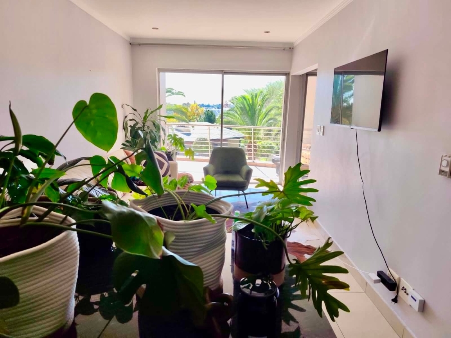 To Let 1 Bedroom Property for Rent in Sandown Gauteng