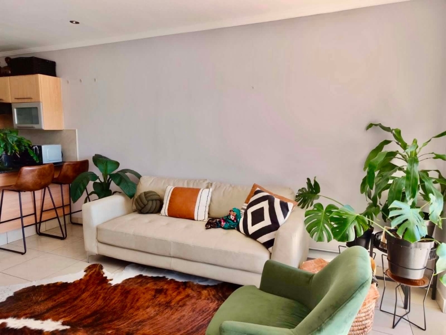 To Let 1 Bedroom Property for Rent in Sandown Gauteng
