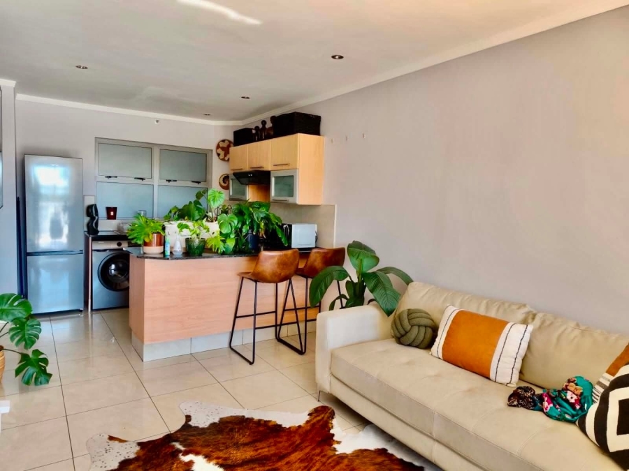 To Let 1 Bedroom Property for Rent in Sandown Gauteng