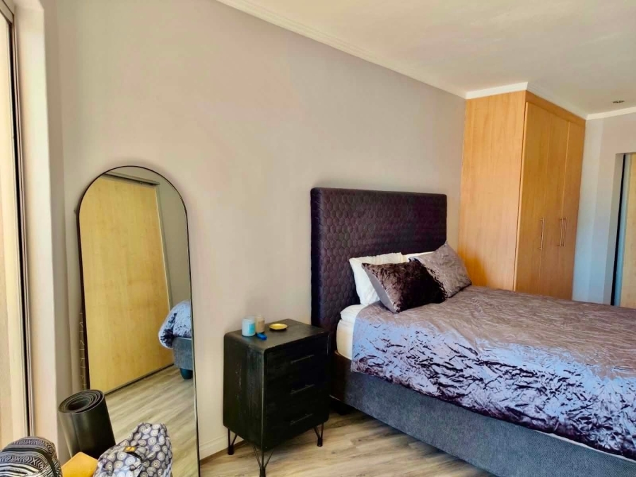 To Let 1 Bedroom Property for Rent in Sandown Gauteng