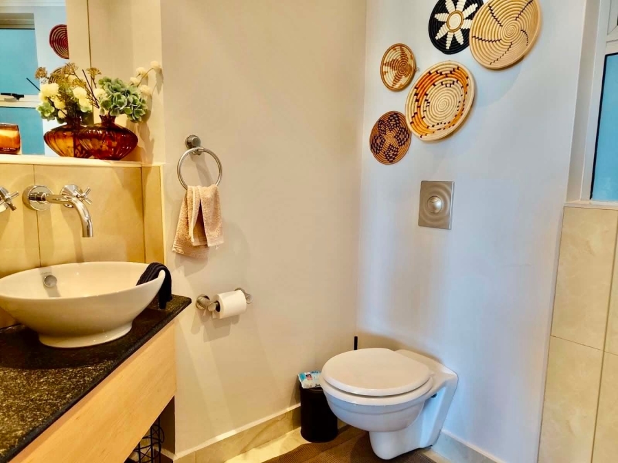 To Let 1 Bedroom Property for Rent in Sandown Gauteng