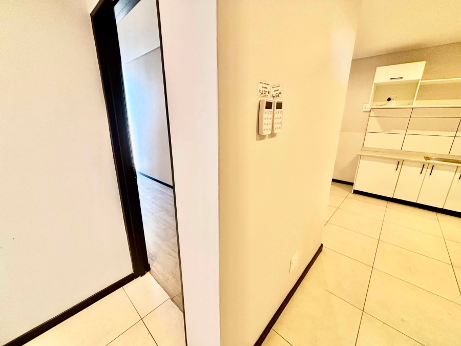 To Let 2 Bedroom Property for Rent in Illovo Gauteng