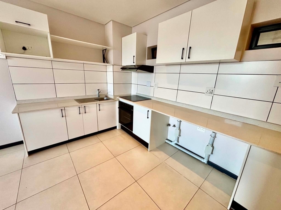 To Let 2 Bedroom Property for Rent in Illovo Gauteng
