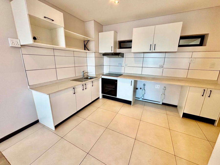To Let 2 Bedroom Property for Rent in Illovo Gauteng