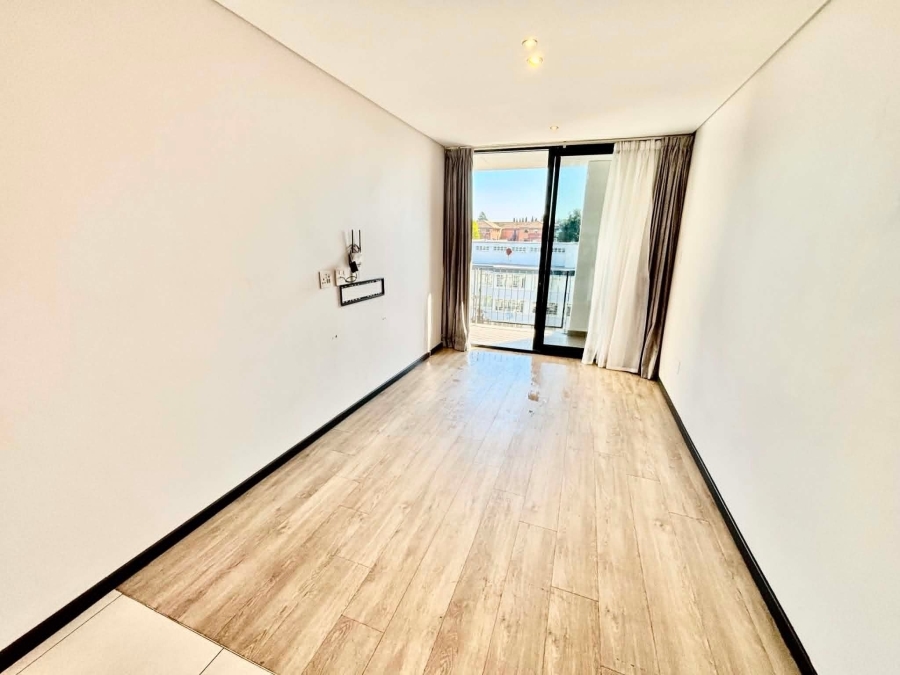 To Let 2 Bedroom Property for Rent in Illovo Gauteng