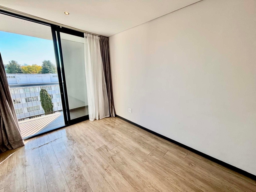 To Let 2 Bedroom Property for Rent in Illovo Gauteng