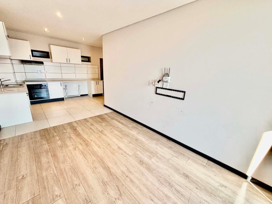 To Let 2 Bedroom Property for Rent in Illovo Gauteng