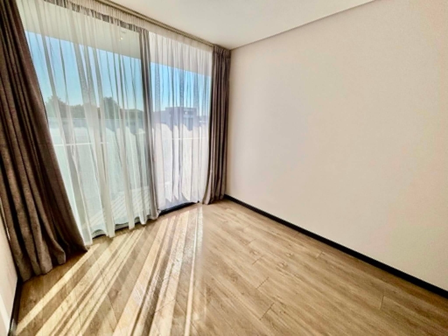 To Let 2 Bedroom Property for Rent in Illovo Gauteng