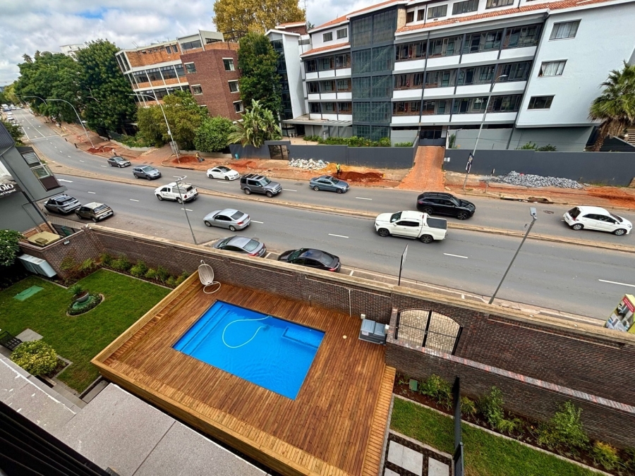 To Let 2 Bedroom Property for Rent in Illovo Gauteng