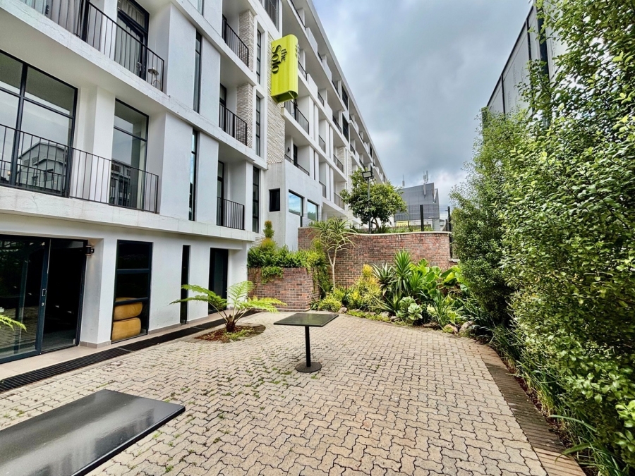 To Let 2 Bedroom Property for Rent in Illovo Gauteng