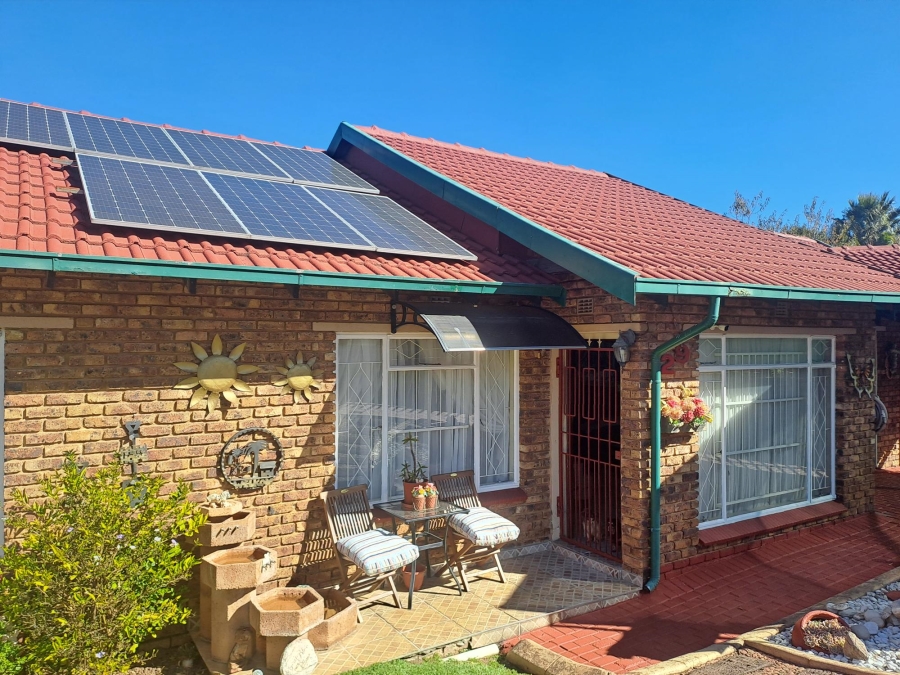 3 Bedroom Property for Sale in Kenmare Gauteng