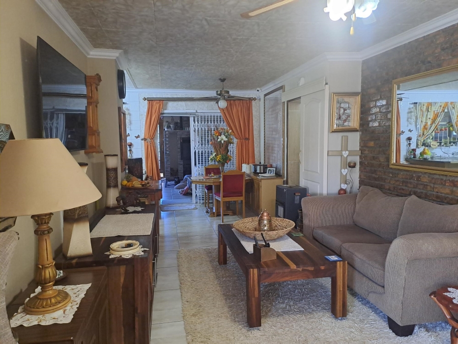 3 Bedroom Property for Sale in Kenmare Gauteng