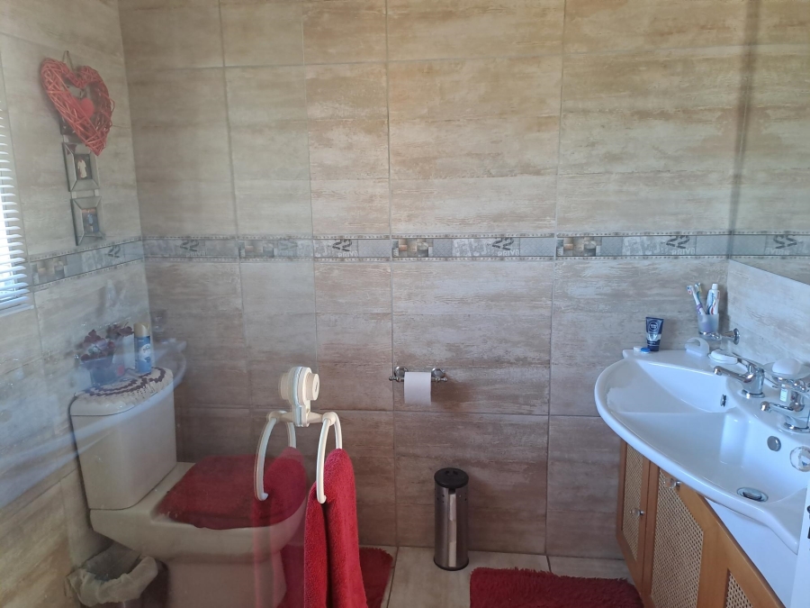 3 Bedroom Property for Sale in Kenmare Gauteng