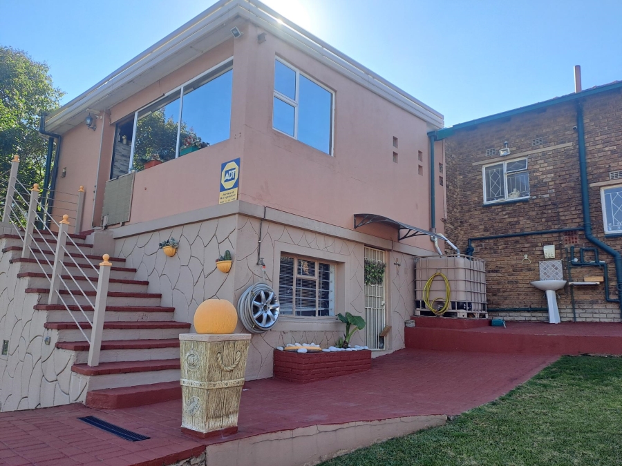 3 Bedroom Property for Sale in Kenmare Gauteng