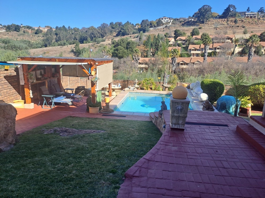 3 Bedroom Property for Sale in Kenmare Gauteng
