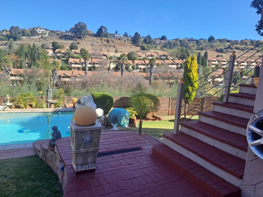 3 Bedroom Property for Sale in Kenmare Gauteng