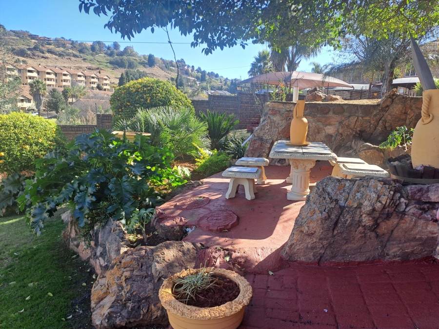 3 Bedroom Property for Sale in Kenmare Gauteng