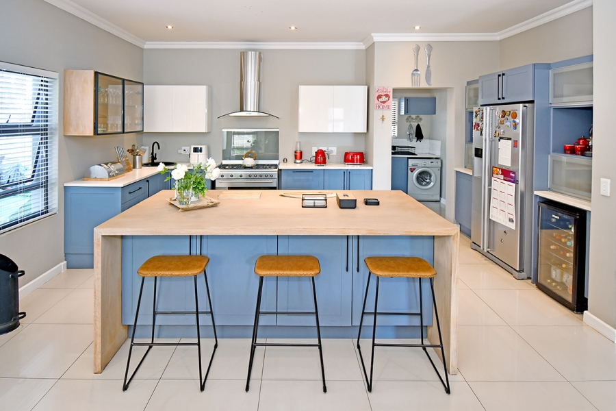 3 Bedroom Property for Sale in Broadacres Gauteng
