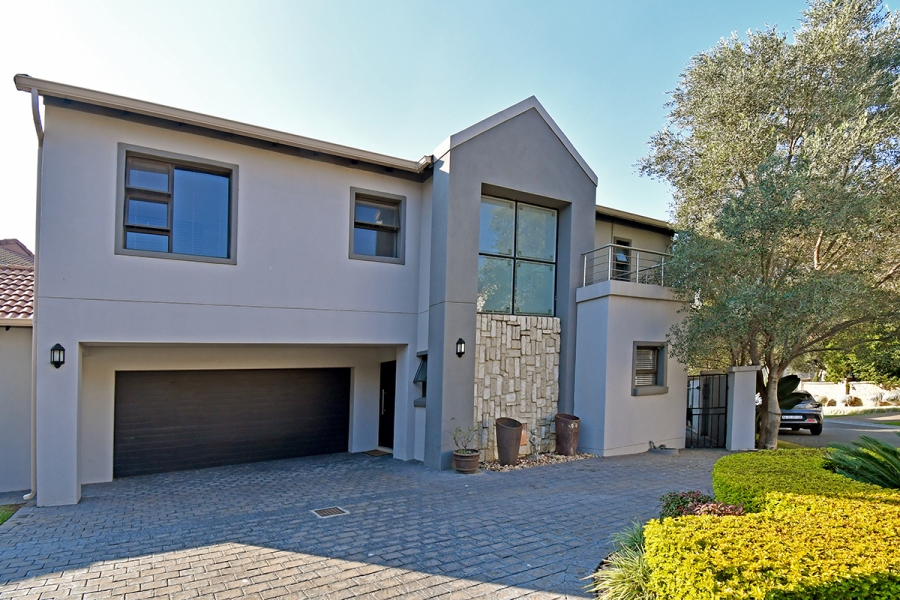 3 Bedroom Property for Sale in Broadacres Gauteng