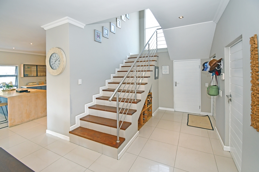 3 Bedroom Property for Sale in Broadacres Gauteng