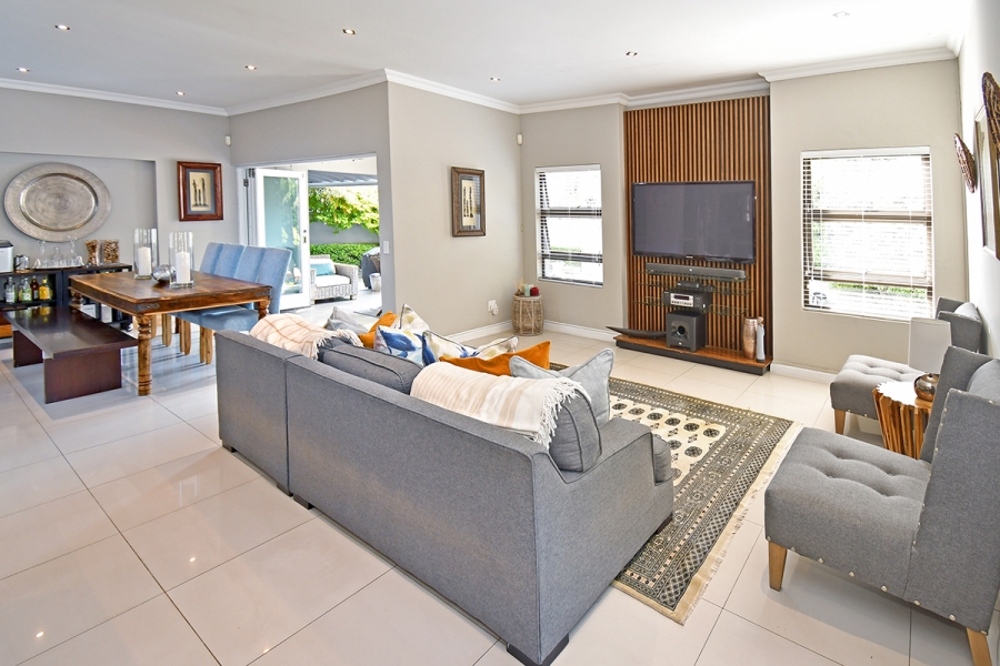 3 Bedroom Property for Sale in Broadacres Gauteng
