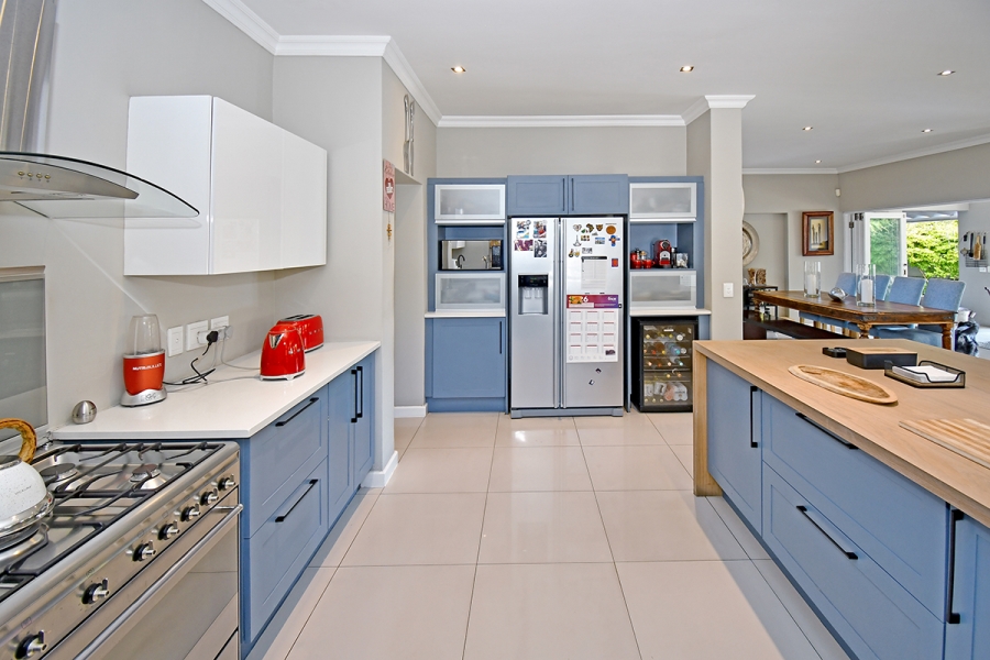 3 Bedroom Property for Sale in Broadacres Gauteng