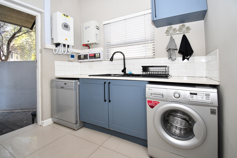 3 Bedroom Property for Sale in Broadacres Gauteng