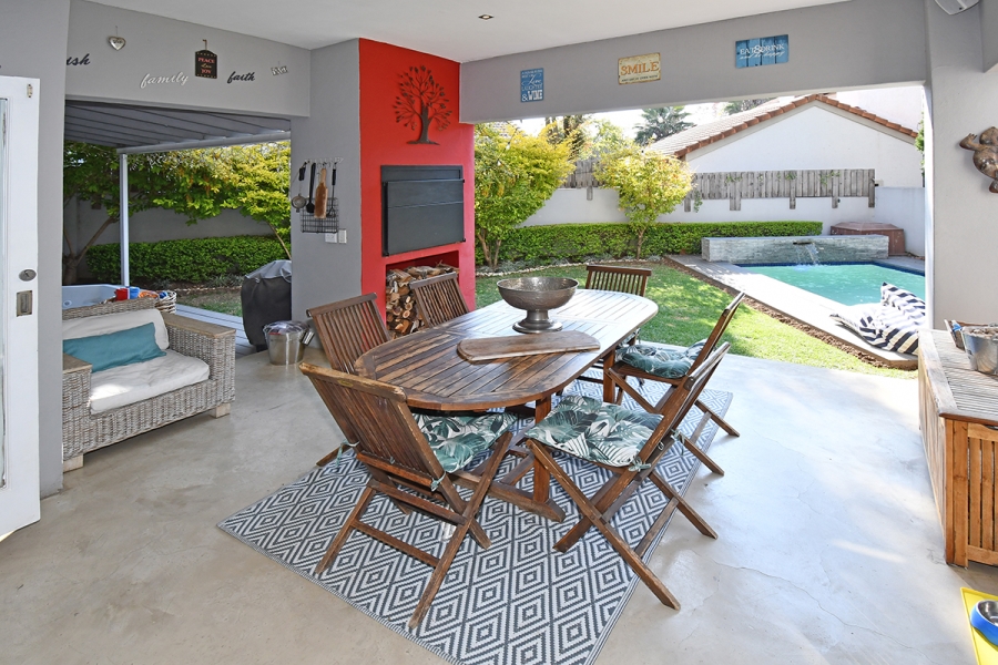3 Bedroom Property for Sale in Broadacres Gauteng