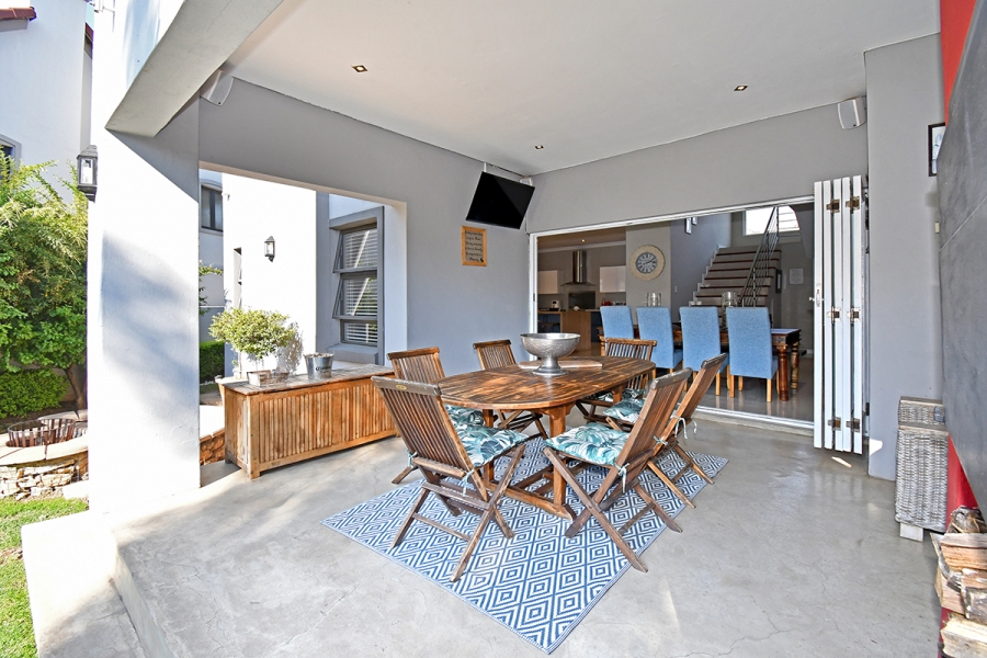 3 Bedroom Property for Sale in Broadacres Gauteng