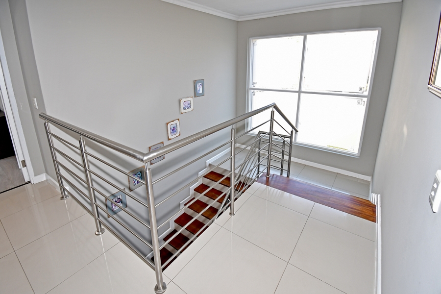 3 Bedroom Property for Sale in Broadacres Gauteng