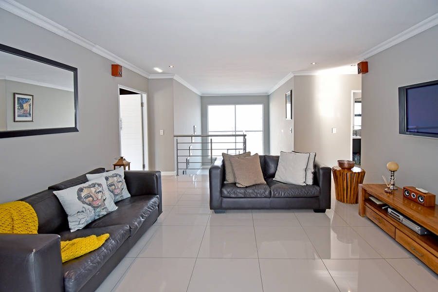 3 Bedroom Property for Sale in Broadacres Gauteng