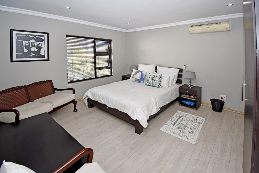 3 Bedroom Property for Sale in Broadacres Gauteng