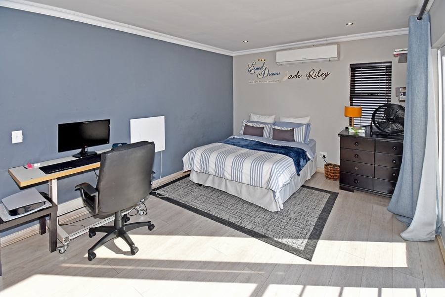 3 Bedroom Property for Sale in Broadacres Gauteng