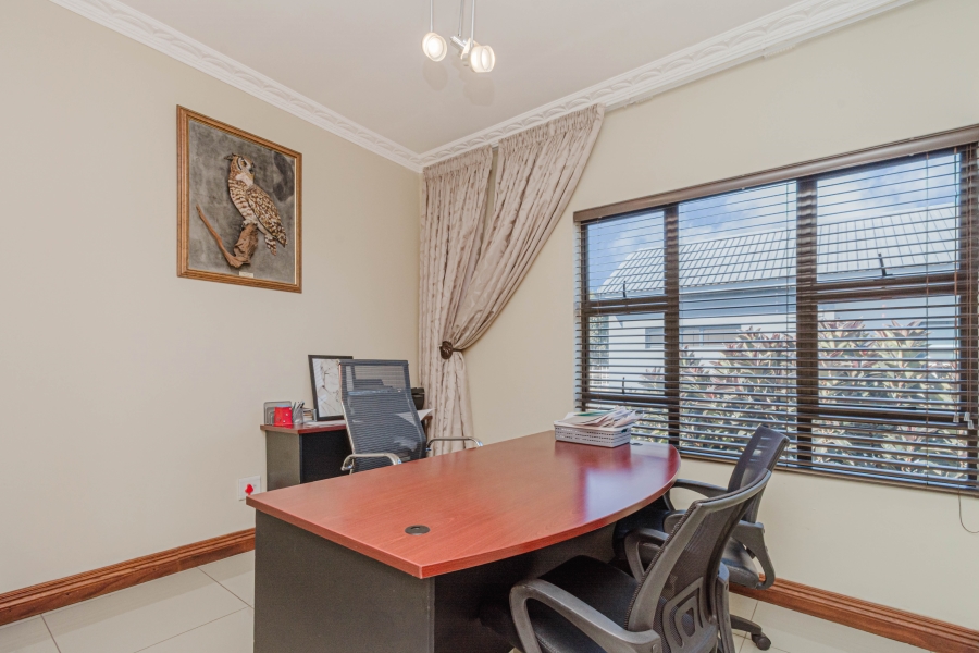 To Let 3 Bedroom Property for Rent in Cedar Creek Gauteng