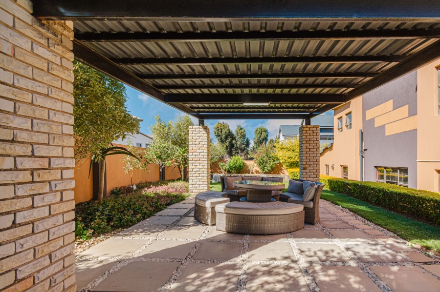 To Let 3 Bedroom Property for Rent in Cedar Creek Gauteng