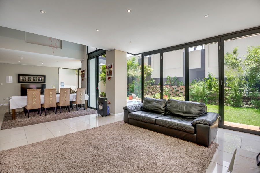 3 Bedroom Property for Sale in Bryanston Gauteng