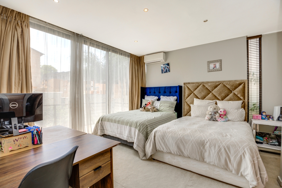 3 Bedroom Property for Sale in Bryanston Gauteng