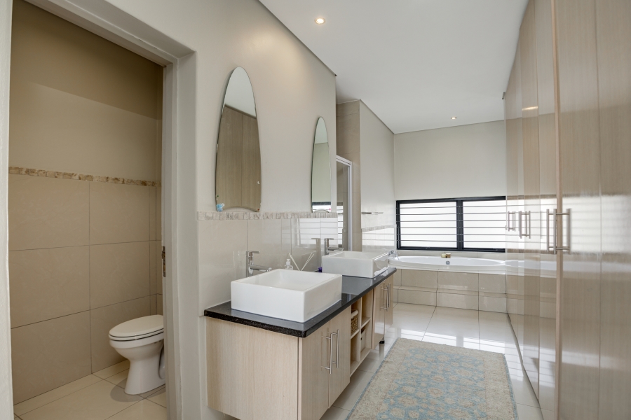 3 Bedroom Property for Sale in Bryanston Gauteng
