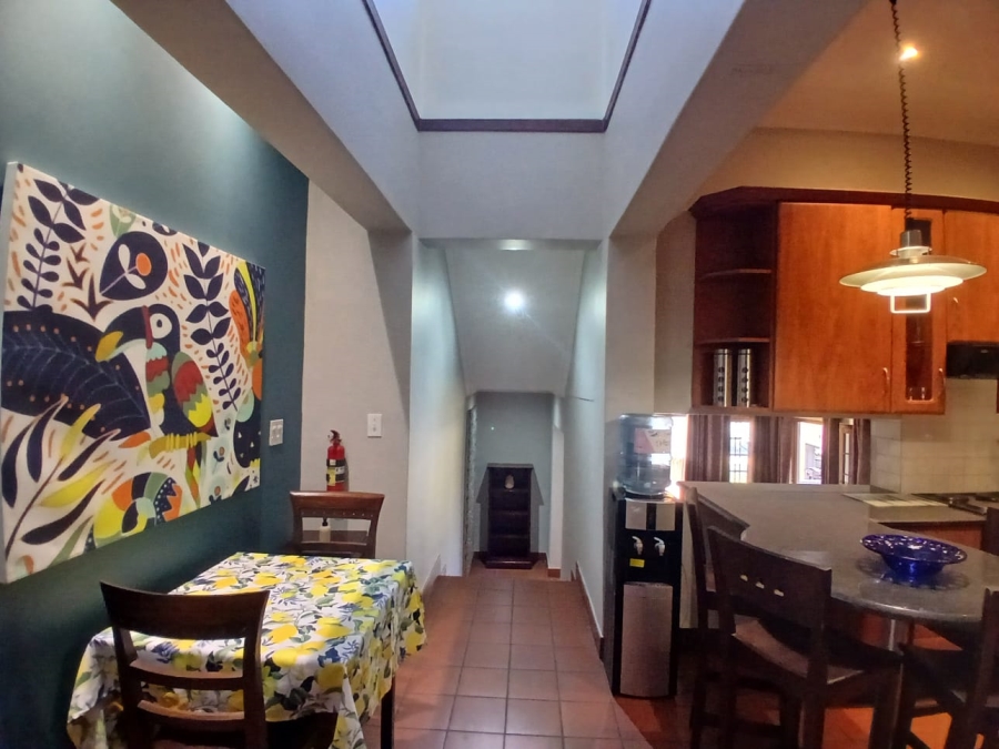 To Let 2 Bedroom Property for Rent in Bedfordview Gauteng