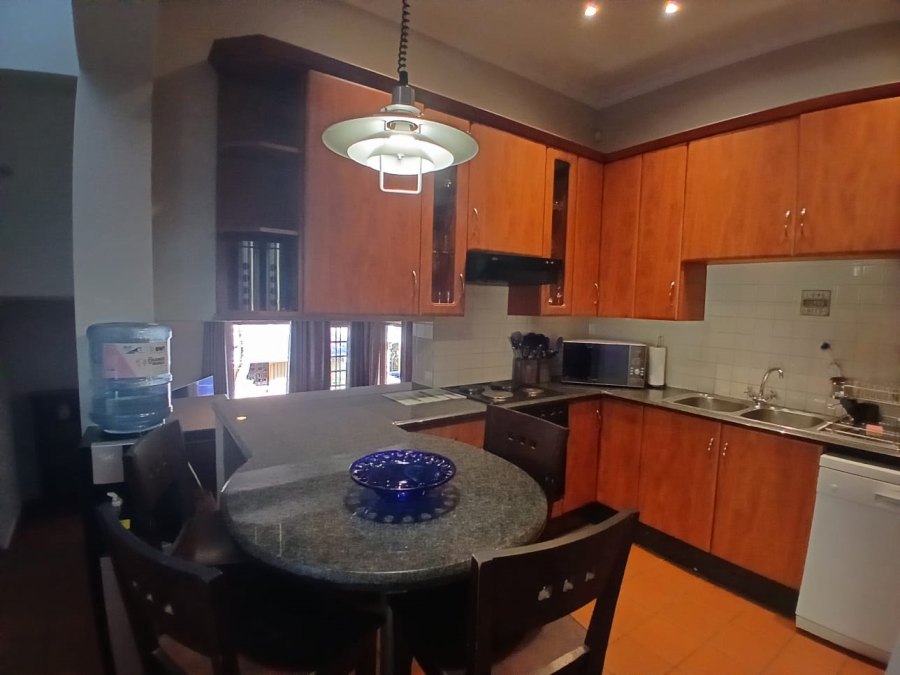 To Let 2 Bedroom Property for Rent in Bedfordview Gauteng