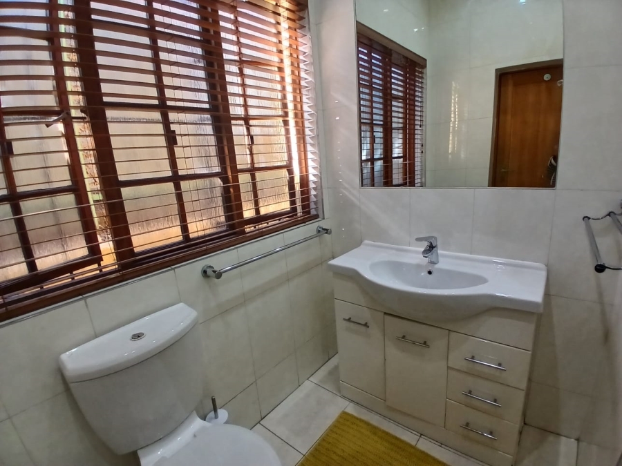 To Let 2 Bedroom Property for Rent in Bedfordview Gauteng