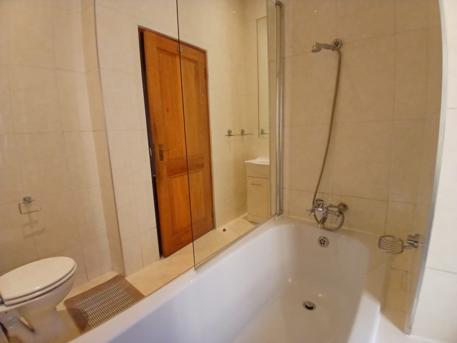 To Let 2 Bedroom Property for Rent in Bedfordview Gauteng