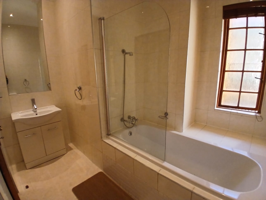 To Let 2 Bedroom Property for Rent in Bedfordview Gauteng