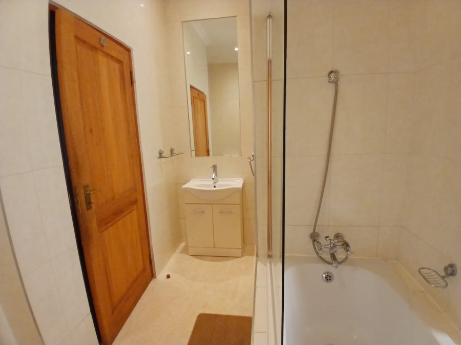 To Let 2 Bedroom Property for Rent in Bedfordview Gauteng