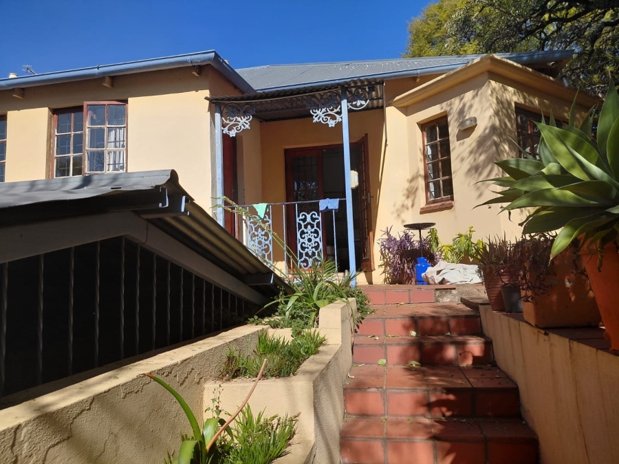 6 Bedroom Property for Sale in Melville Gauteng